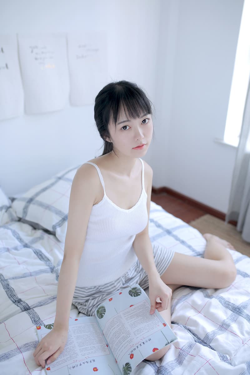 사람들과 거리를 두고 혼자 보내는 시간이 점점 편안해진 요즘의 일상