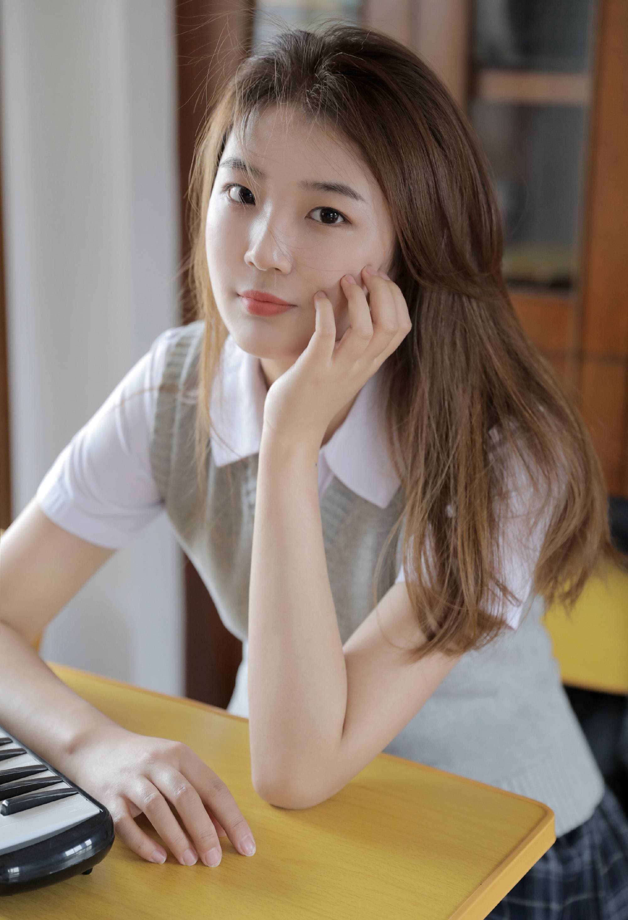지하철 출근길부터 늦은 저녁까지, 서울에서 살아가는 평범한 여자의 일상