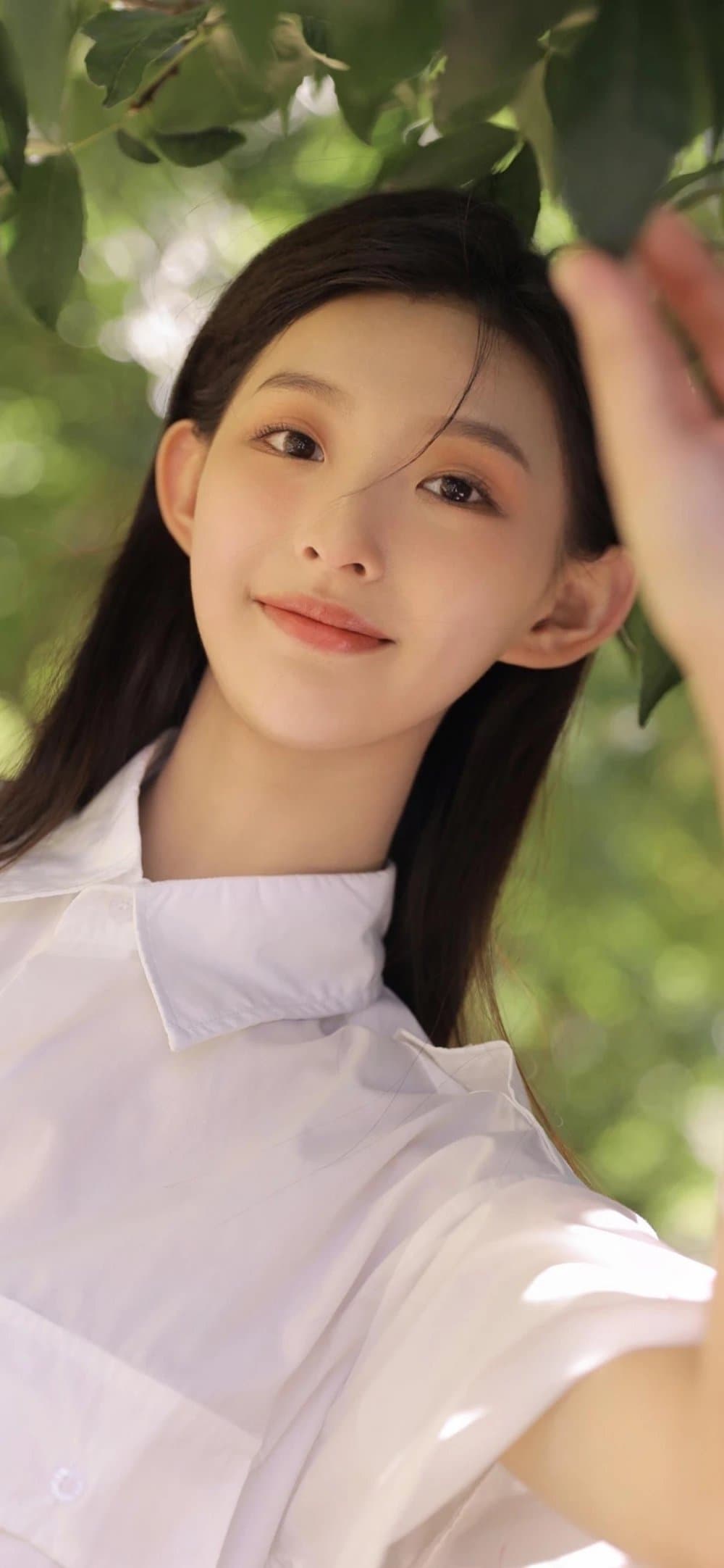 回家第一天什么都不用做，只需要坐在餐桌前等妈妈喊我吃饭