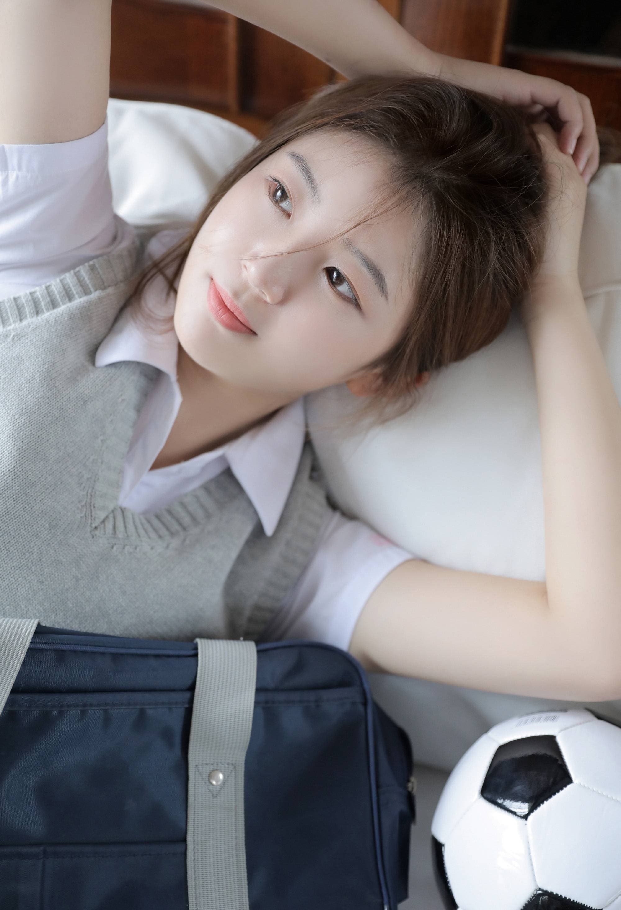 北方女生的早餐有多扎实，一碗热汤配烧饼就能撑到中午